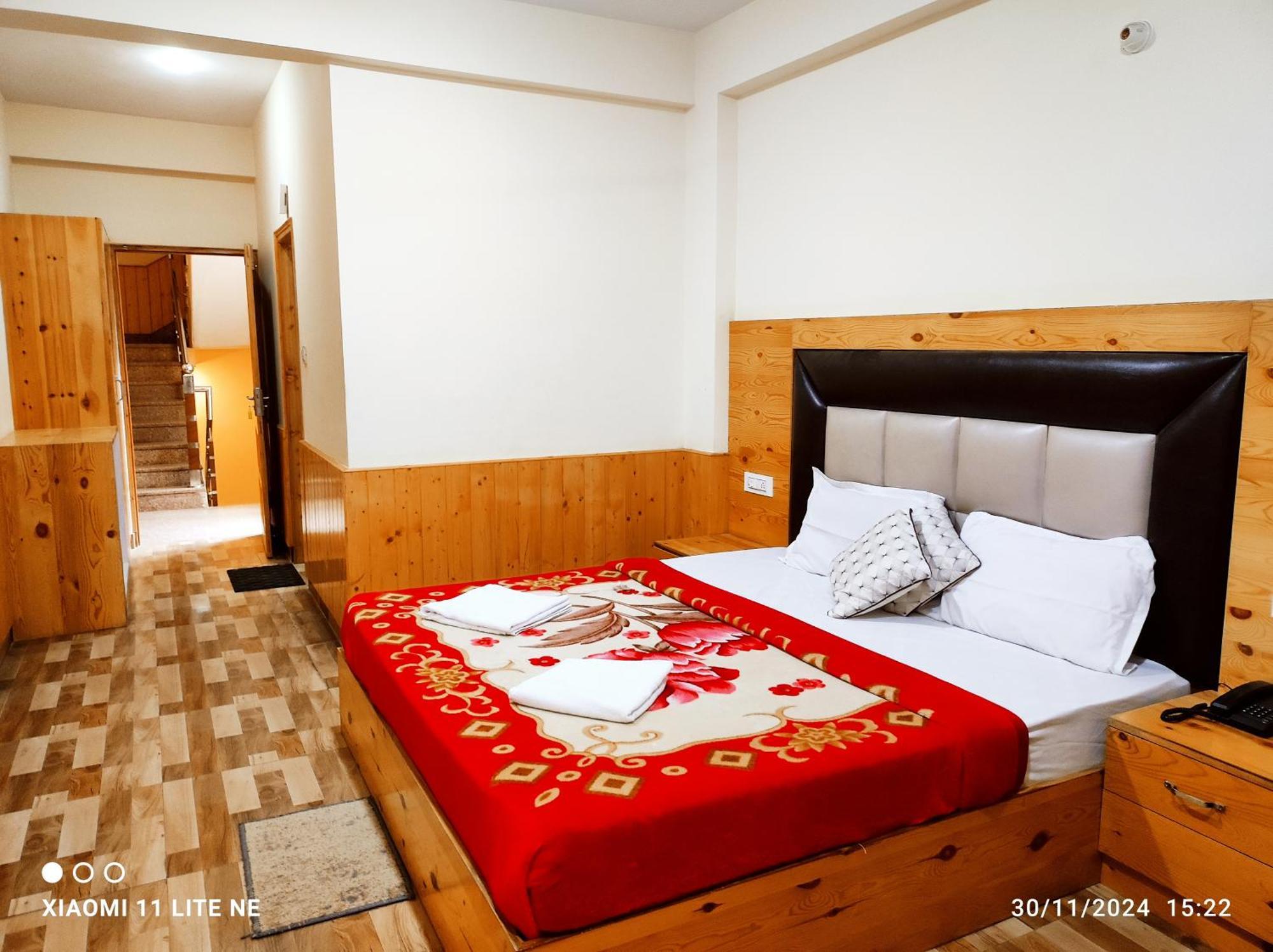 Hotel Anchal Residency Unit Of Best Quality Trip Pvt - Manali (Himachal Pradesh) — Photos 1